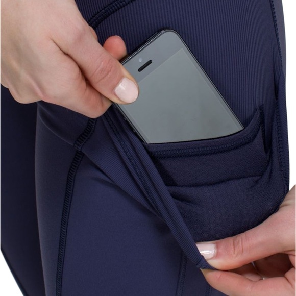 Lululemon Sun Salutation Pant - Picture 3 of 14